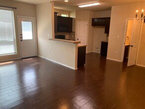 201 Anne Louise Dr in New Braunfels, TX - Building Photo - Building Photo