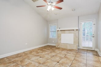 1019 River Stone Ct in Riverdale, GA - Building Photo - Building Photo