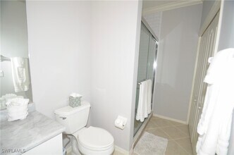 2750 Cypress Trace Cir in Naples, FL - Foto de edificio - Building Photo