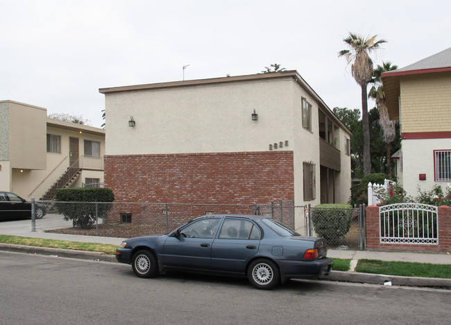 2625 S Budlong Ave in Los Angeles, CA - Building Photo - Building Photo