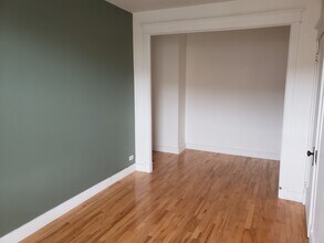 275 12E Rue in Québec, QC - Building Photo - Building Photo