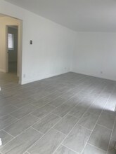 16881 Sims Lane in Huntington Beach, CA - Building Photo - Building Photo