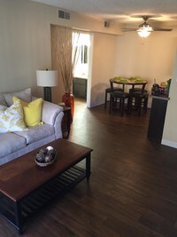 Building Photo - North Mountain Apartments in Phoenix, Arizona