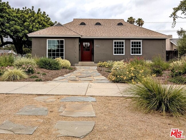 property at 450 N Sunnyslope Ave