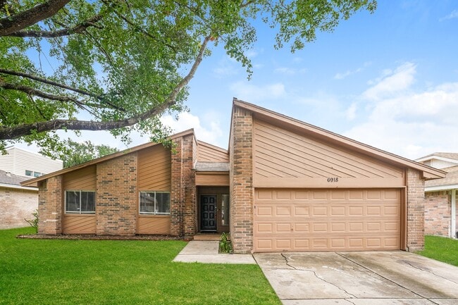 6918 Skyline Park Dr