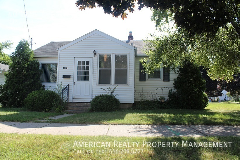 40 Lane Ave NW in Grand Rapids, MI - Building Photo