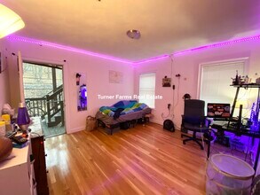 128 Hillside St, Unit 2 in Boston, MA - Building Photo - Building Photo