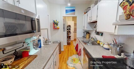 3 Calvin St, Unit 1 in Somerville, MA - Building Photo - Building Photo