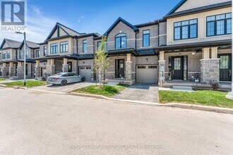 7453 Baycrest Cmn in Niagara Falls, ON - Building Photo - Building Photo