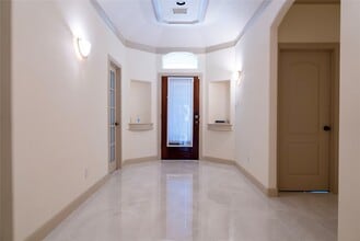 15315 T C Jester Blvd in Houston, TX - Building Photo - Building Photo