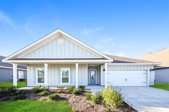 459 Albert Meadow Ln in Callaway, FL - Building Photo - Building Photo