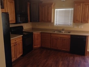 10526 Doral Dr in Cedar Hills, UT - Building Photo - Building Photo