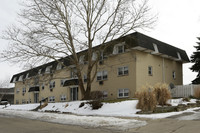 Renew Millbrook East II in Grand Rapids, MI - Foto de edificio - Building Photo