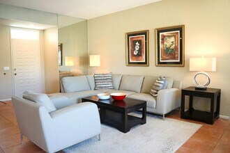29017 W Natoma Dr in Cathedral City, CA - Building Photo - Building Photo