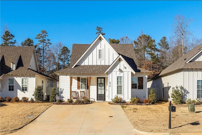 property at 676 Village Dr