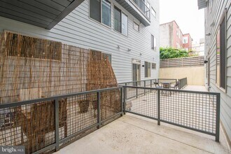 1206 N 7th St in Philadelphia, PA - Building Photo - Building Photo