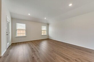 2905 Jasmine Dr, Unit 208 in Sherman, TX - Building Photo - Building Photo