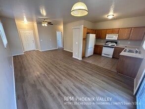 11191 W Palm Ln in Avondale, AZ - Building Photo - Building Photo