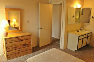 4400 Lodgepole Cir in Silverthorne, CO - Building Photo