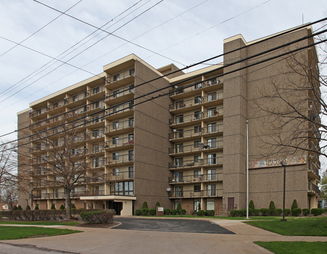 Villa Mercede Apartments in Cleveland, OH - Building Photo - Building Photo