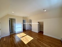 10 Selkirk Rd, Unit 4 in Boston, MA - Foto de edificio - Building Photo