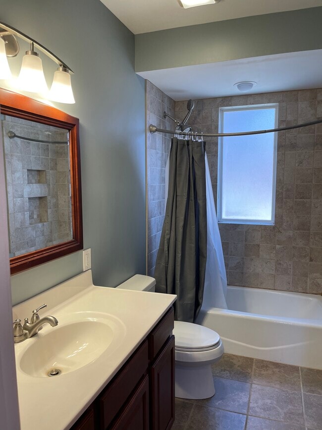 7411 Bruno Ave in Richmond Heights, MO - Building Photo - Building Photo