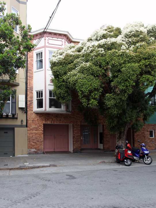 170 Albion St in San Francisco, CA - Building Photo