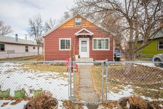 2134 S 13th St W in Missoula, MT - Foto de edificio - Building Photo