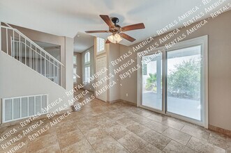 456 Temple Canyon Pl in Henderson, NV - Foto de edificio - Building Photo