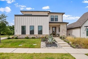 905 El Dorado St in Weatherford, TX - Building Photo