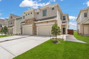 5234 Capricorn Wy in Iowa Colony, TX - Building Photo