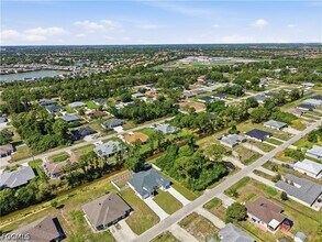 4719 28th St SW in Lehigh Acres, FL - Building Photo - Building Photo