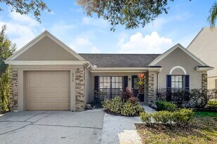 9715 Little Pond Way in Tampa, FL - Building Photo