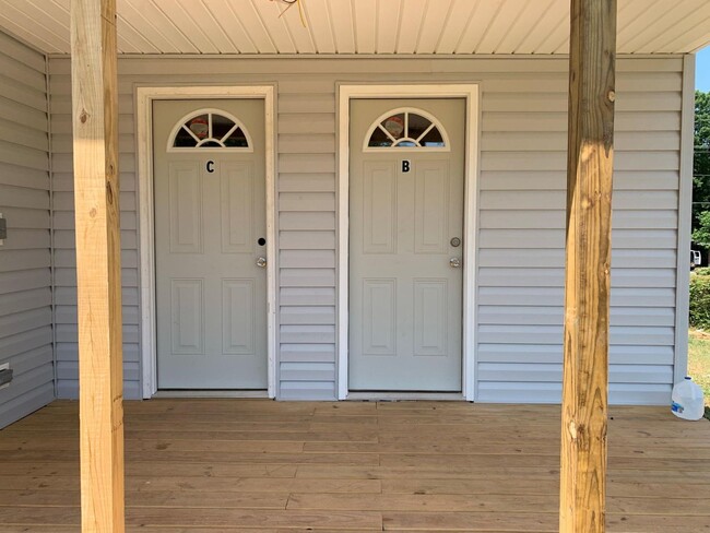 645 Leesville Rd in Lynchburg, VA - Building Photo - Building Photo