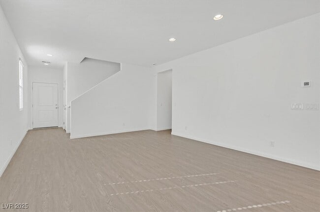 8112 Rockflower St in Las Vegas, NV - Building Photo - Building Photo