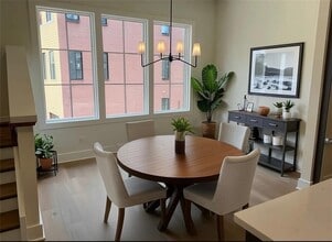 129 Stein Steel St SE in Atlanta, GA - Building Photo - Building Photo