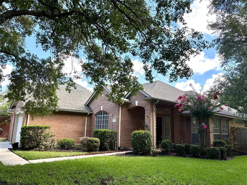 4619 Springfield Lakes St in Sugar Land, TX - Building Photo