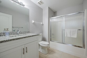 2211 Surfside Blvd in Cape Coral, FL - Building Photo - Building Photo