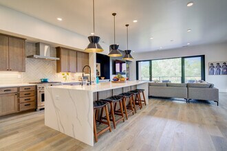 195 Bridger Vale Dr in Bozeman, MT - Foto de edificio - Building Photo