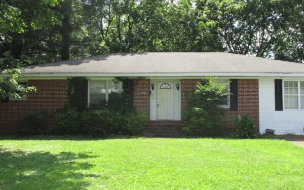 619 N 30th Ave