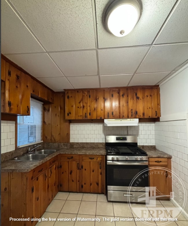 99 Orange St in Fall River, MA - Building Photo - Building Photo