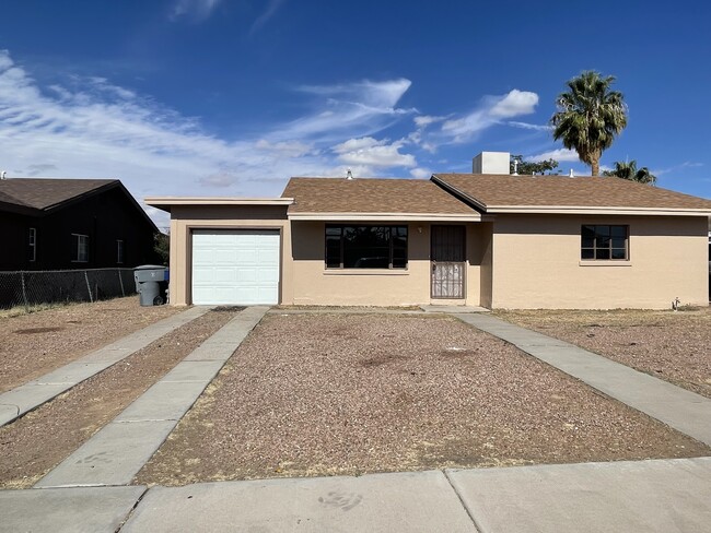 8155 La Paloma Cir