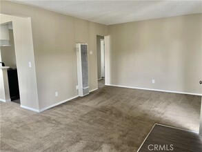 144 W Baseline Rd-Unit -12 in San Dimas, CA - Building Photo - Building Photo