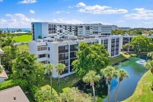 1605 S US Hwy 1, Unit A306 in Jupiter, FL - Building Photo