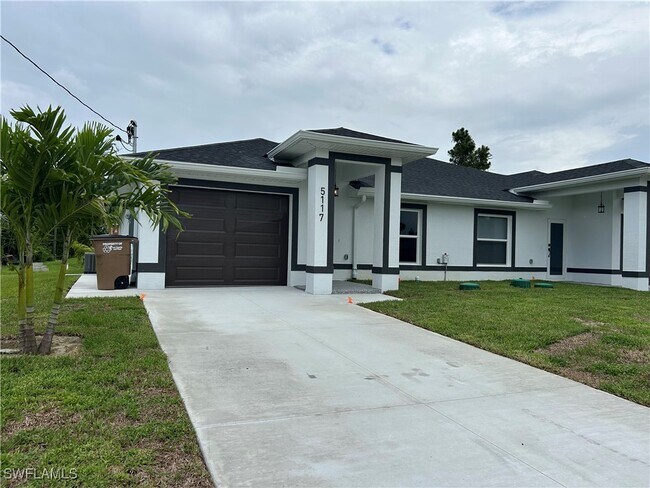 5117 30th St SW in Lehigh Acres, FL - Building Photo - Building Photo
