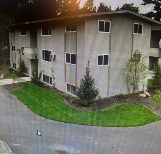 property at 2417 S Grand Blvd