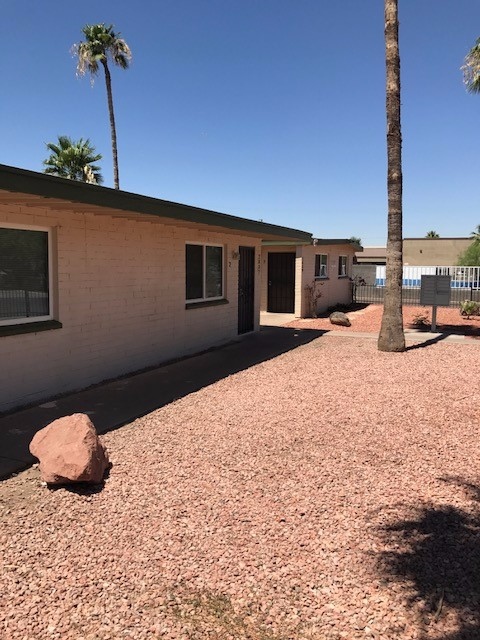 2837-2841 W Melvin St in Phoenix, AZ - Building Photo