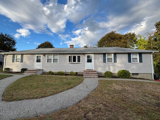 40 Neillian Way, Unit 40 Neillian Way Bedford