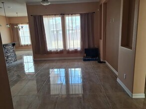 1913 Ridgeway Cir in Edinburg, TX - Building Photo - Building Photo