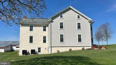 165 Ammon Rd in Elverson, PA - Building Photo - Building Photo